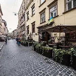 On Virmens'ka Street Apartament *