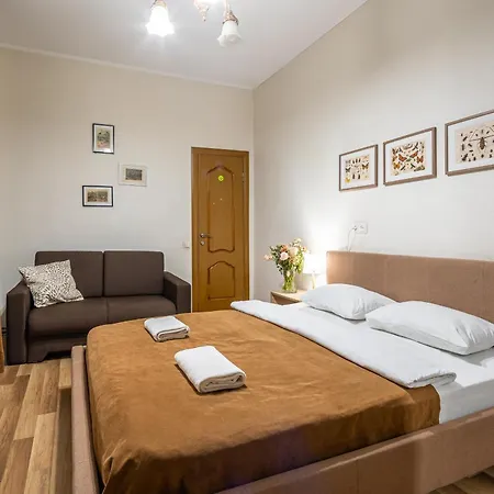 On Virmens'ka Street *