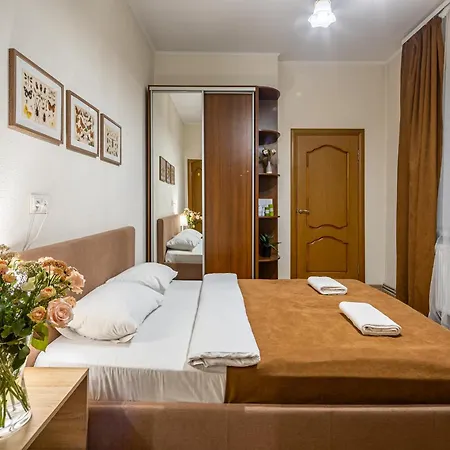 On Virmens'ka Street