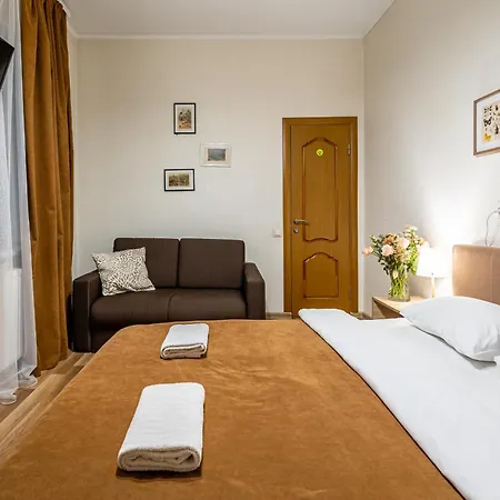 On Virmens'ka Street *