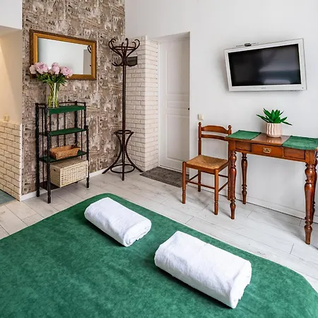 On Virmens'ka Street *