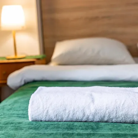 On Virmens'ka Street Apartment *