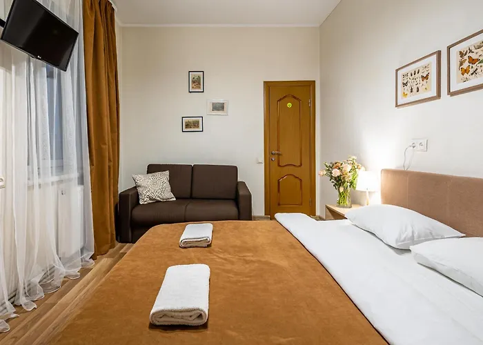 On Virmens'ka Street *