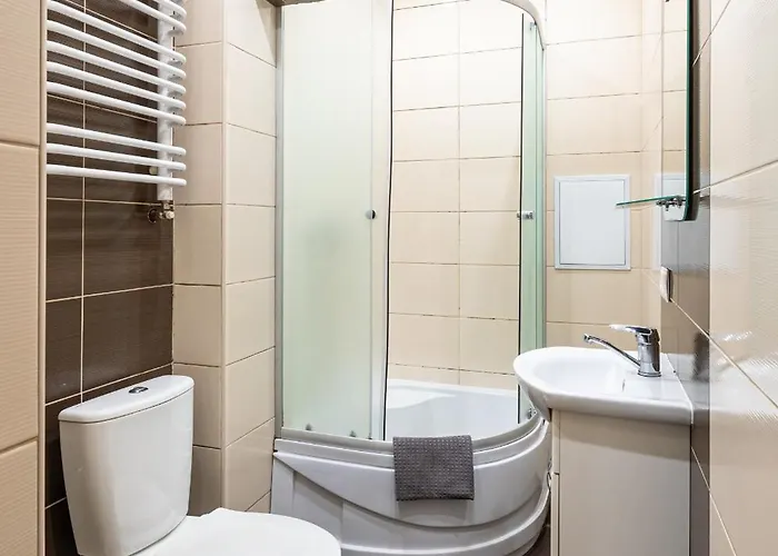 On Virmens'ka Street Apartman