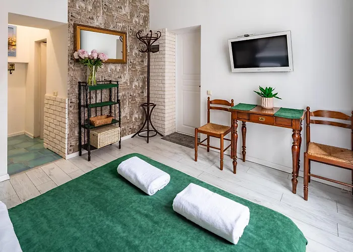 On Virmens'ka Street *